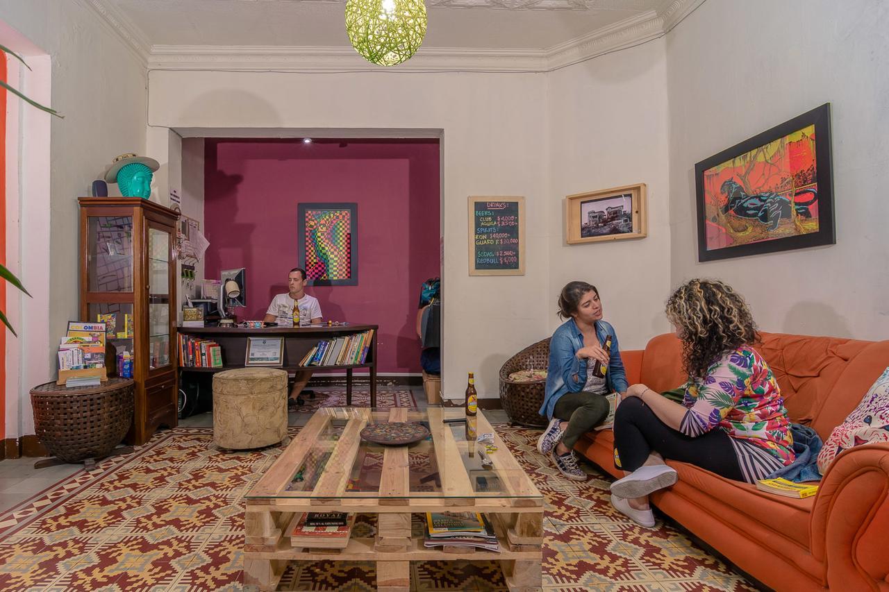 Raiz Hostel Medellin Ngoại thất bức ảnh