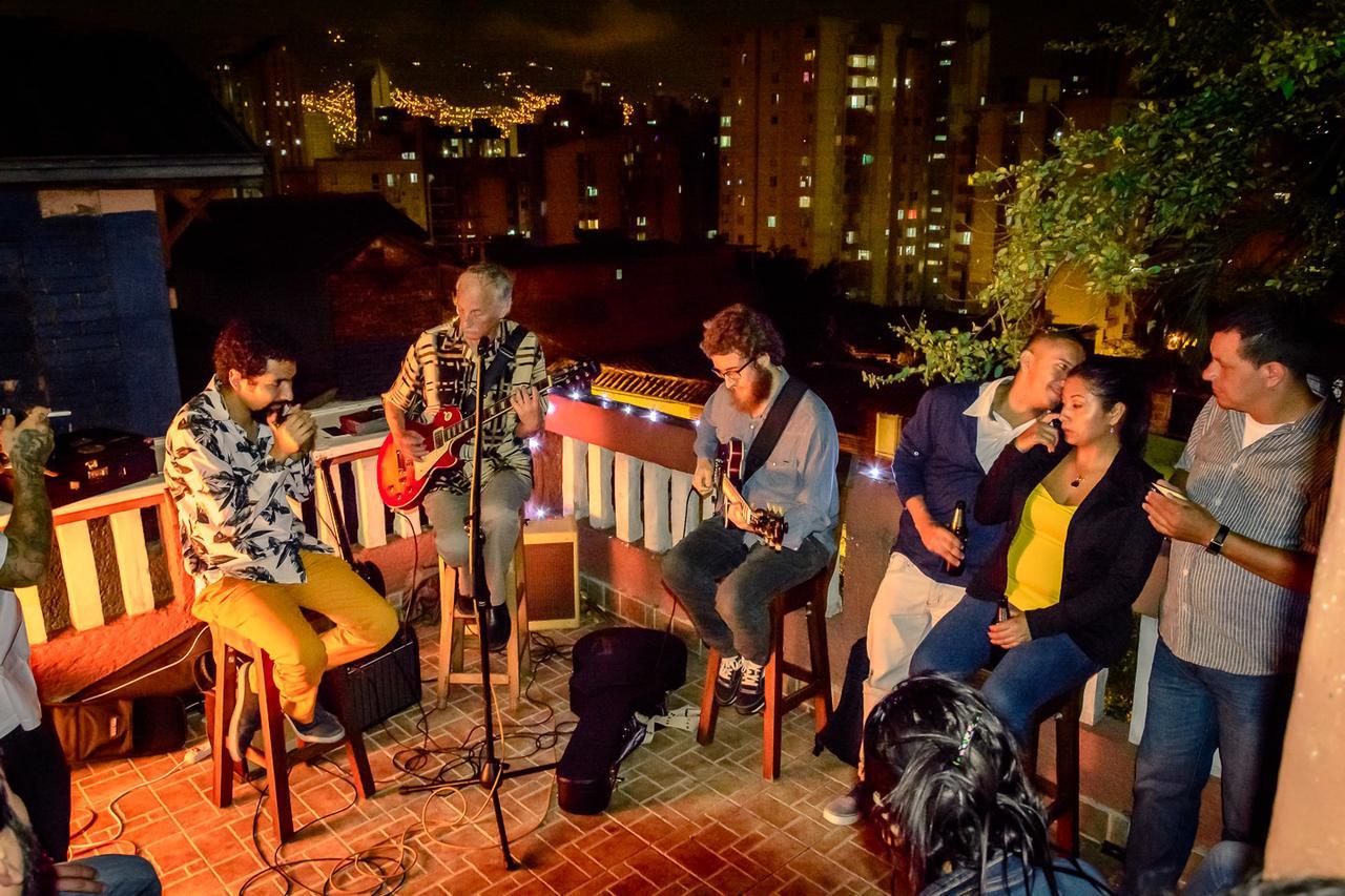 Raiz Hostel Medellin Ngoại thất bức ảnh